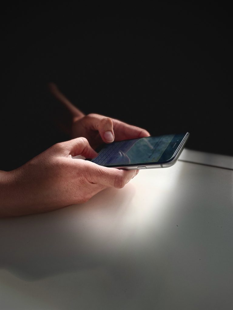 Mobile phone how to contact Neil Cox Hypnotherapy